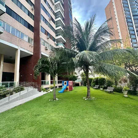 Apartamento Refugio Familiar Em Meireles - Natureza & Conforto *